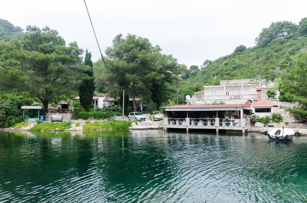 Apartments Porto Della Vita Okuklje Exteriér fotografie